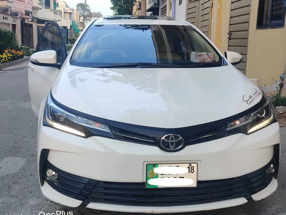 Toyota Corolla 2018 for Sale in Shahdara Image-1