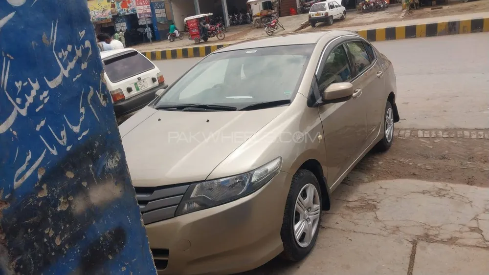 Honda City 2011 for Sale in Mian Channu Image-1