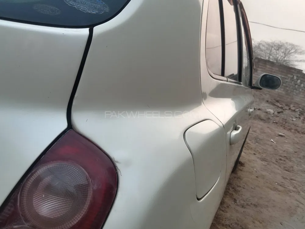 Nissan March 2002 for Sale in Sargodha Image-1