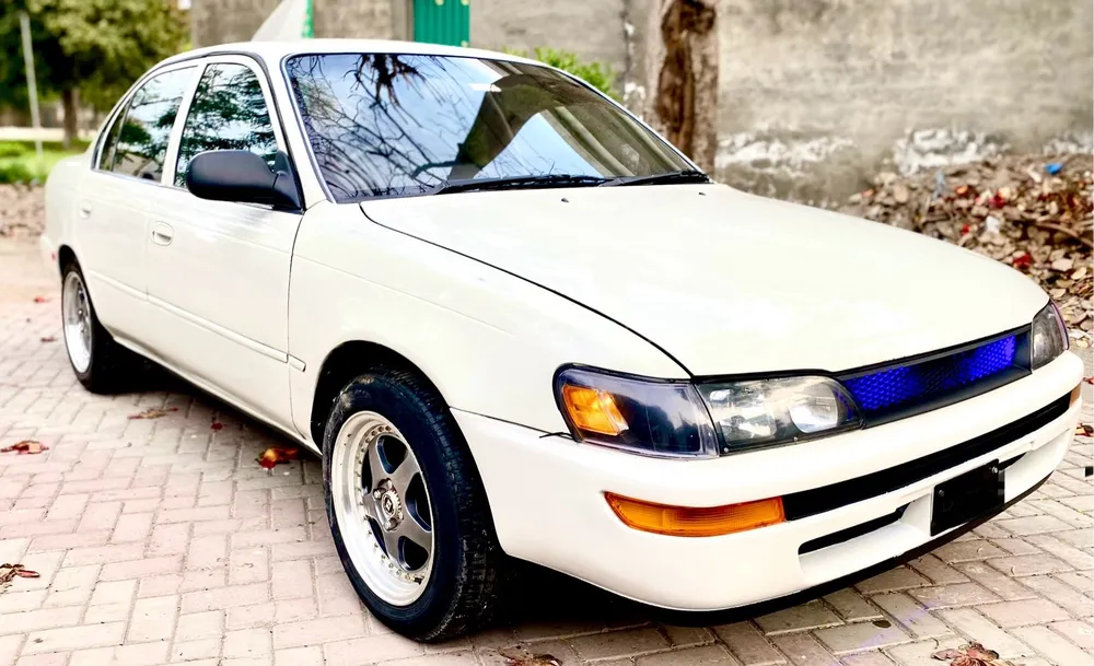 Toyota Corolla 2001 for sale in Lahore