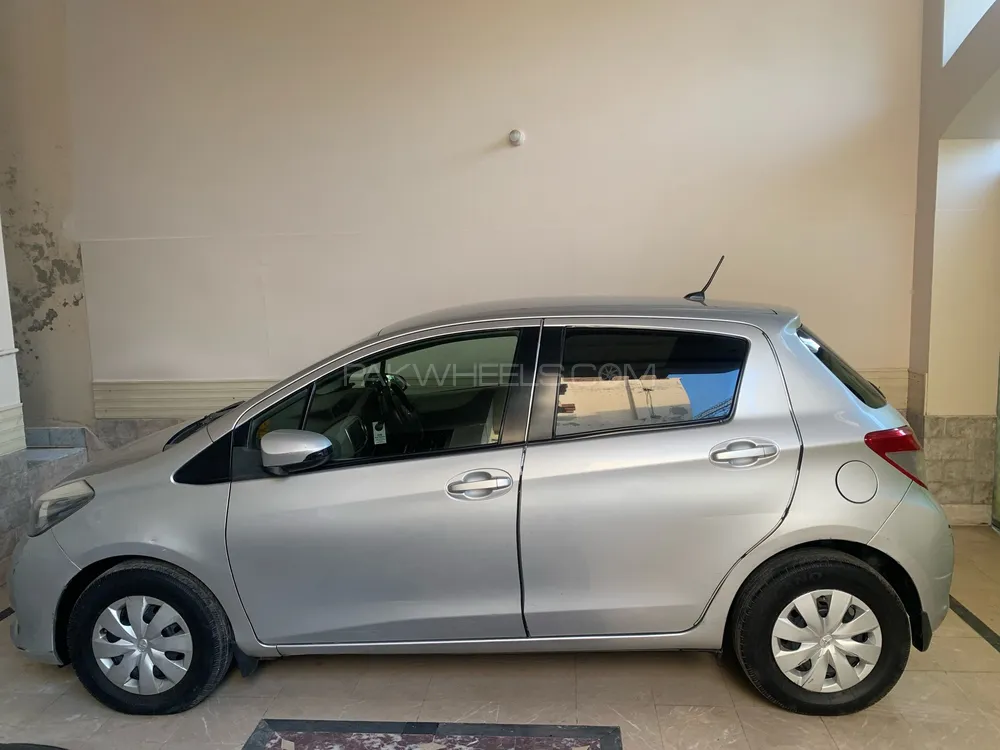 Toyota Vitz 2015 for sale in Faisalabad