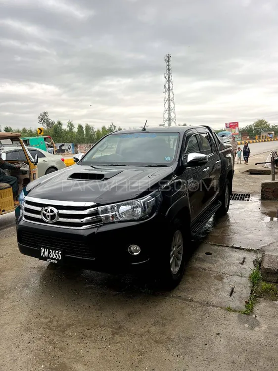 Toyota Hilux 2017 for sale in Charsadda