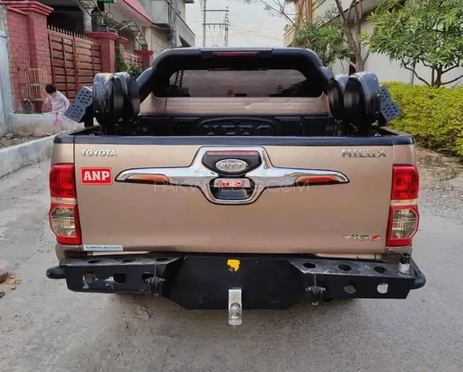 Toyota Hilux 2005 for sale in Lahore