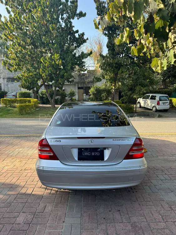 Mercedes Benz C Class 2004 for sale in Peshawar