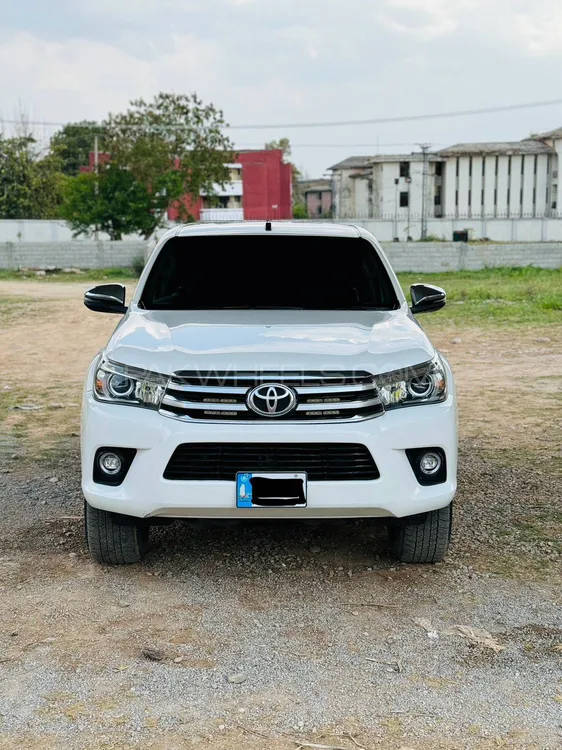 Toyota Hilux 2019 for Sale in Islamabad Image-1
