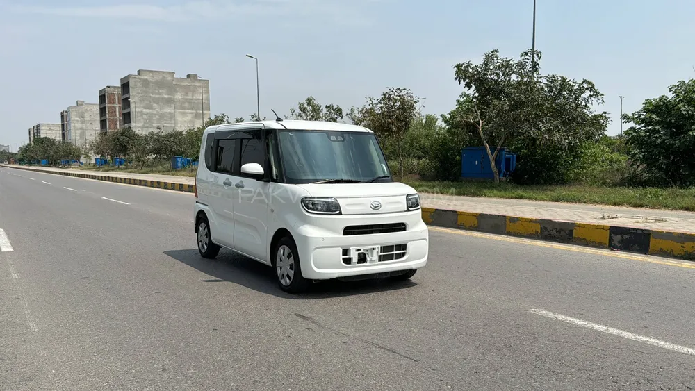 Daihatsu Tanto 2021 for sale in Lahore