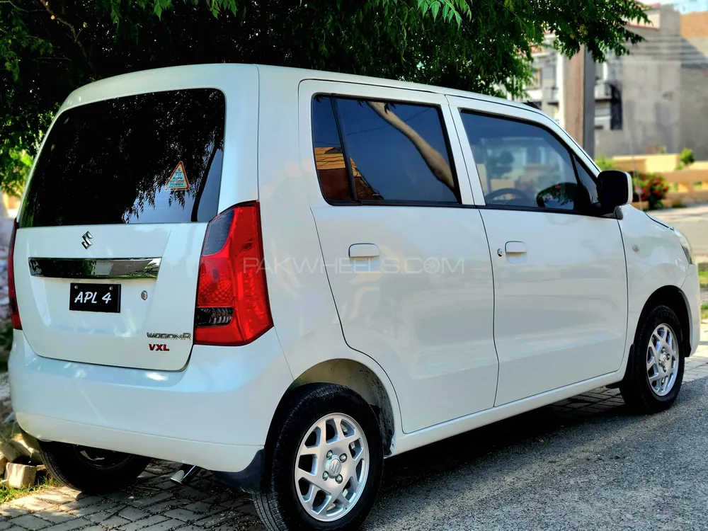 Suzuki Wagon R 2023 for Sale in Vehari Image-1