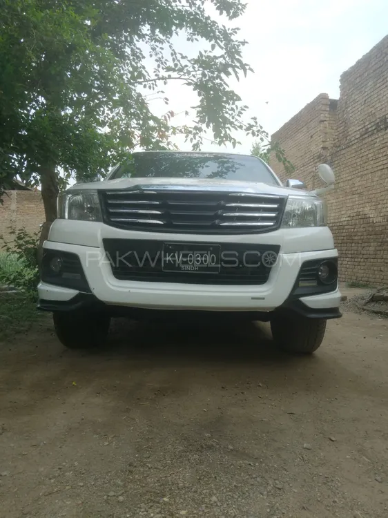 Toyota Hilux 2016 for sale in Peshawar