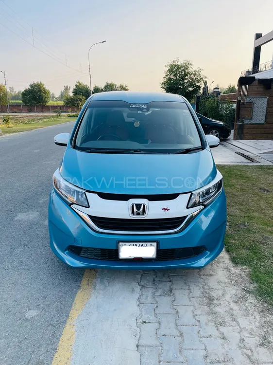 Honda Freed 2022 for Sale in Lahore Image-1
