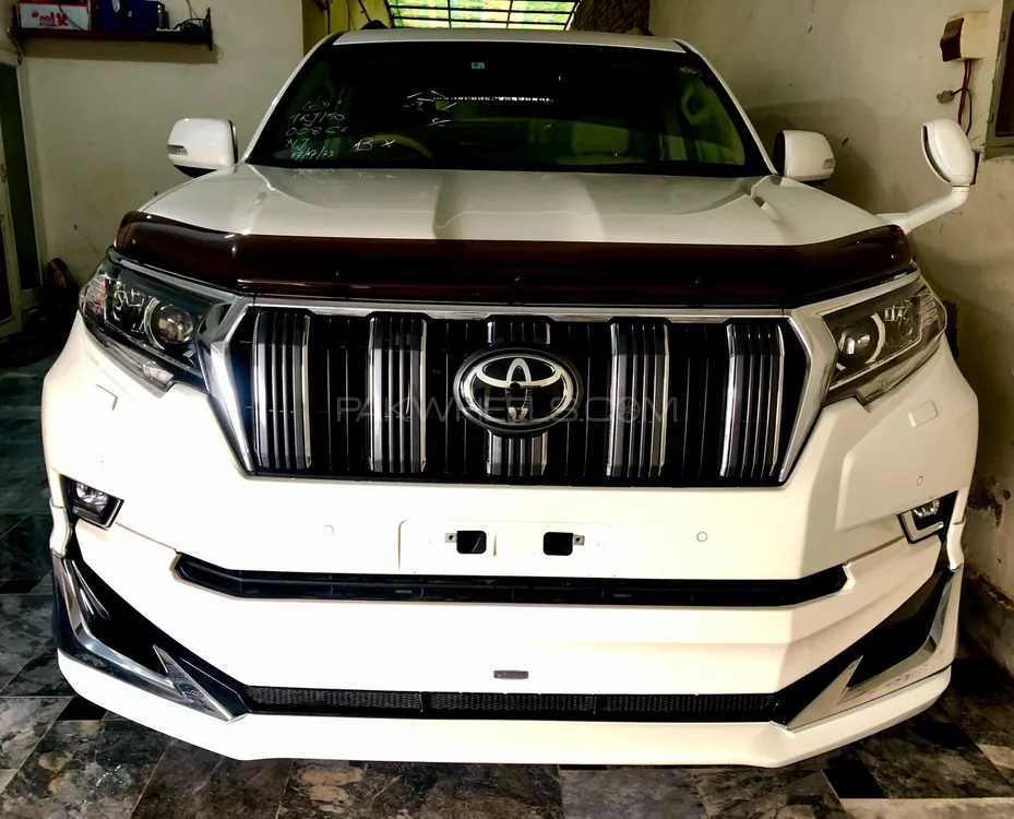 Toyota Prado 2018 for Sale in Peshawar Image-1