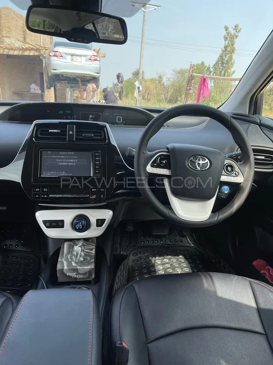 Toyota Prius 2017 for sale in D.G.Khan