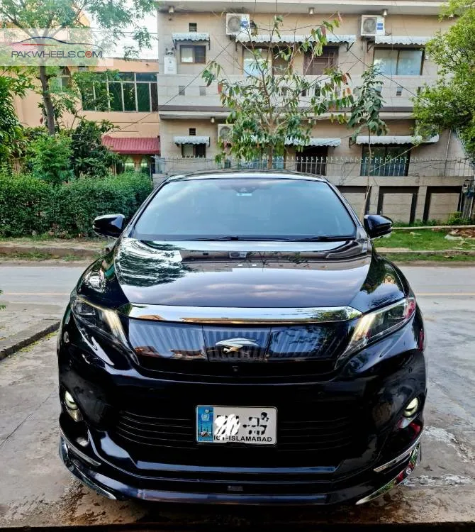 Toyota Harrier 2016 for Sale in Islamabad Image-1