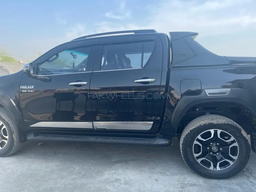 Toyota Hilux 2021 for Sale in Gujrat Image-1