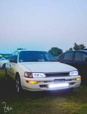 Toyota Corolla - 1996