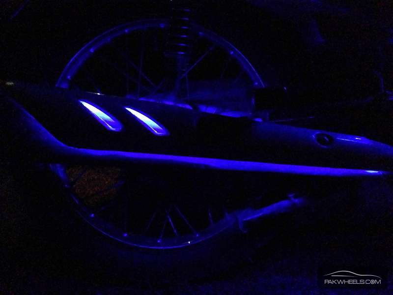 MINI Cooper - 2015 blue Range MINI Cooper - 2015 blue Range Image-5