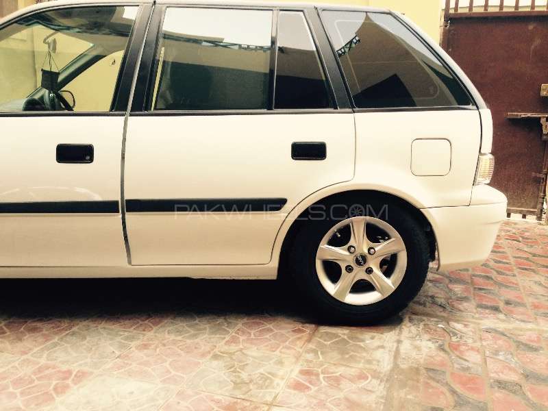 Suzuki Cultus - 2015  Suzuki Cultus - 2015  Image-5