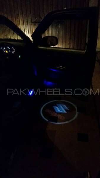 Suzuki Swift - 2011  Suzuki Swift - 2011  Image-4
