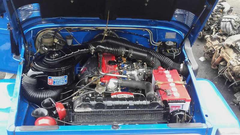 Toyota Land Cruiser - 1984 bluebird  Toyota Land Cruiser - 1984 bluebird  Image-7