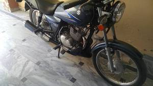 Suzuki GS 150 - 2014