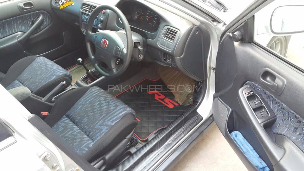 Honda Civic - 2000  Honda Civic - 2000  Image-3