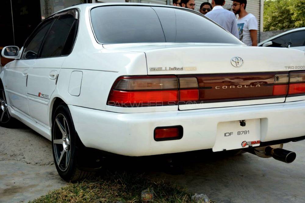 Toyota Corolla - 2000  Toyota Corolla - 2000  Image-2