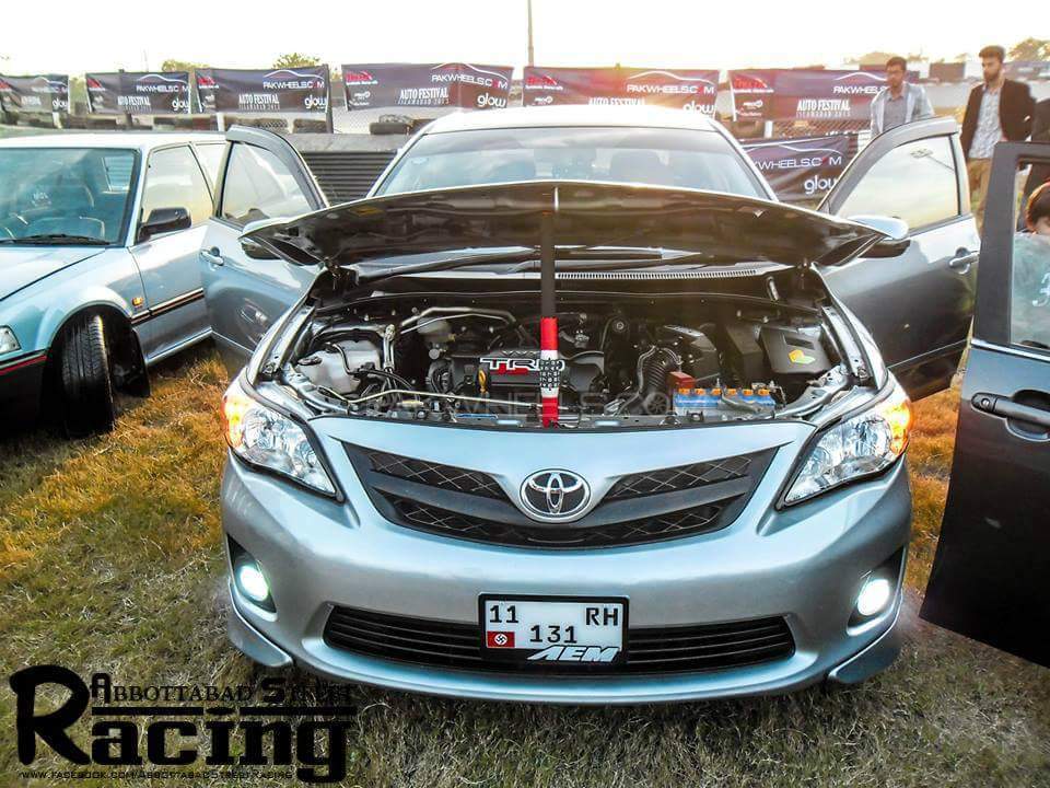 Toyota Corolla - 2011  Toyota Corolla - 2011  Image-3