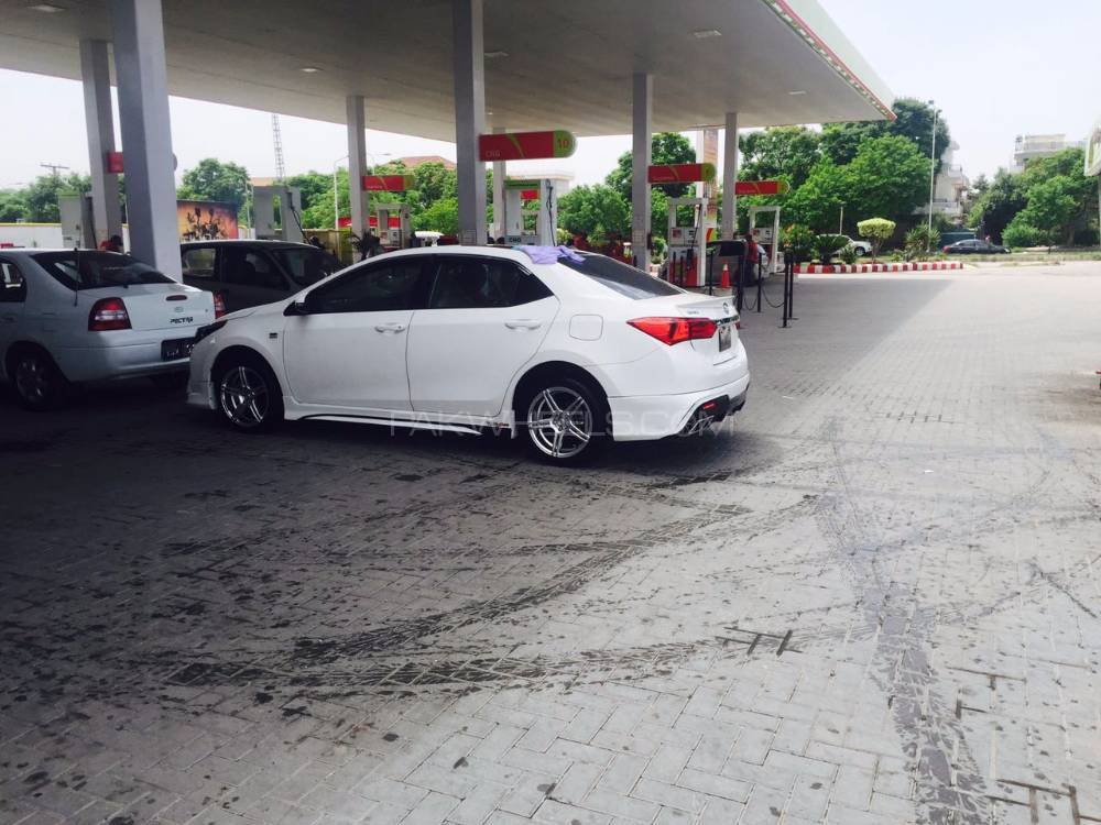 Toyota Corolla - 2016  Toyota Corolla - 2016  Image-4