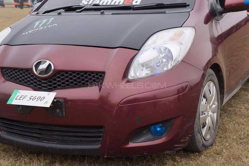 Toyota Vitz - 2015  Toyota Vitz - 2015  Image-7