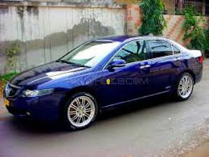 ہونڈا اکارڈ - 2004