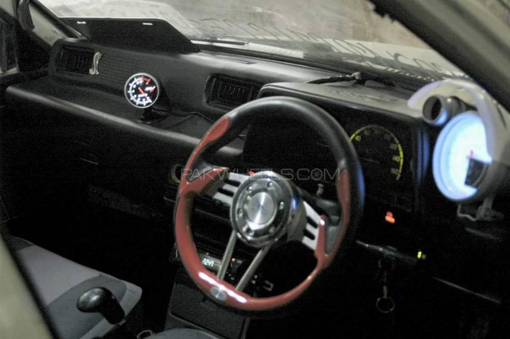 Daihatsu Charade - 1991  Daihatsu Charade - 1991  Image-4