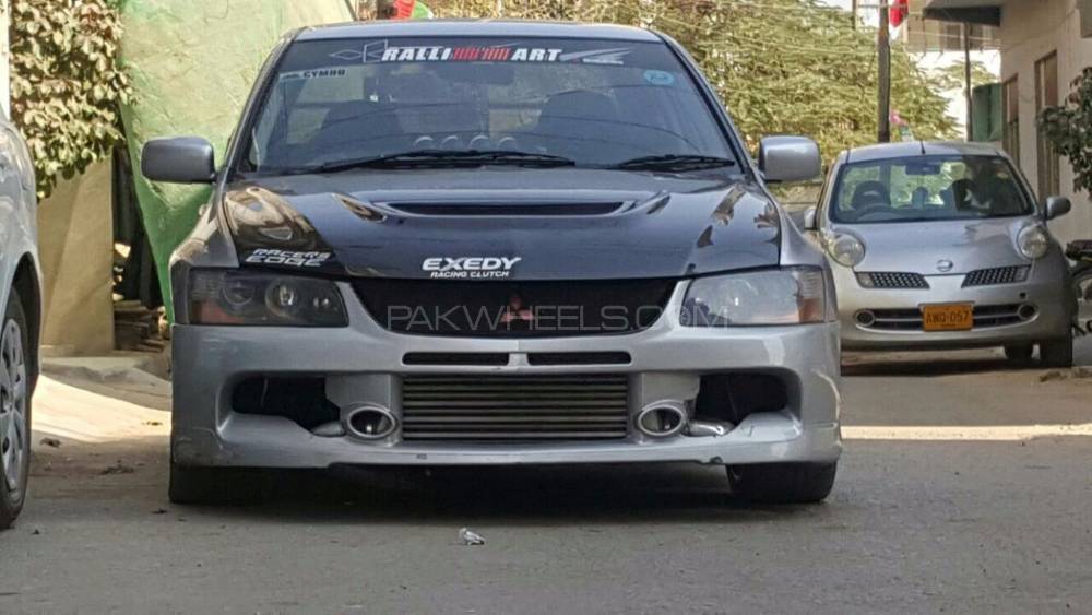 Mitsubishi Lancer Evolution X - 2005  Mitsubishi Lancer Evolution X - 2005  Image-2