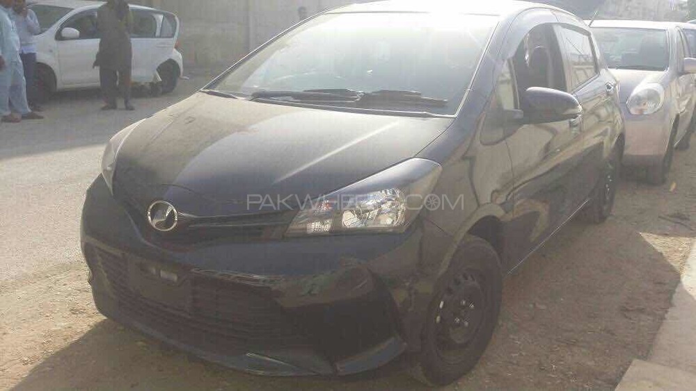 Toyota Vitz - 2014  Toyota Vitz - 2014  Image-2