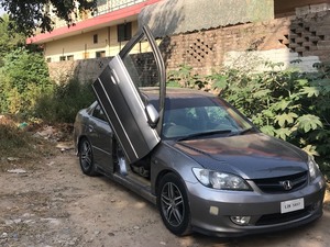 ہونڈا سوک - 2005