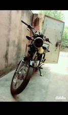 Suzuki GS 150 - 2016