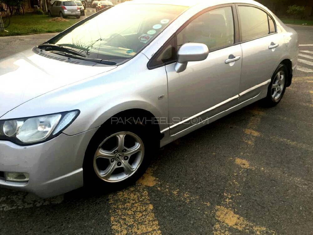 ہونڈا سوک - 2007  ہونڈا سوک - 2007  Image-2