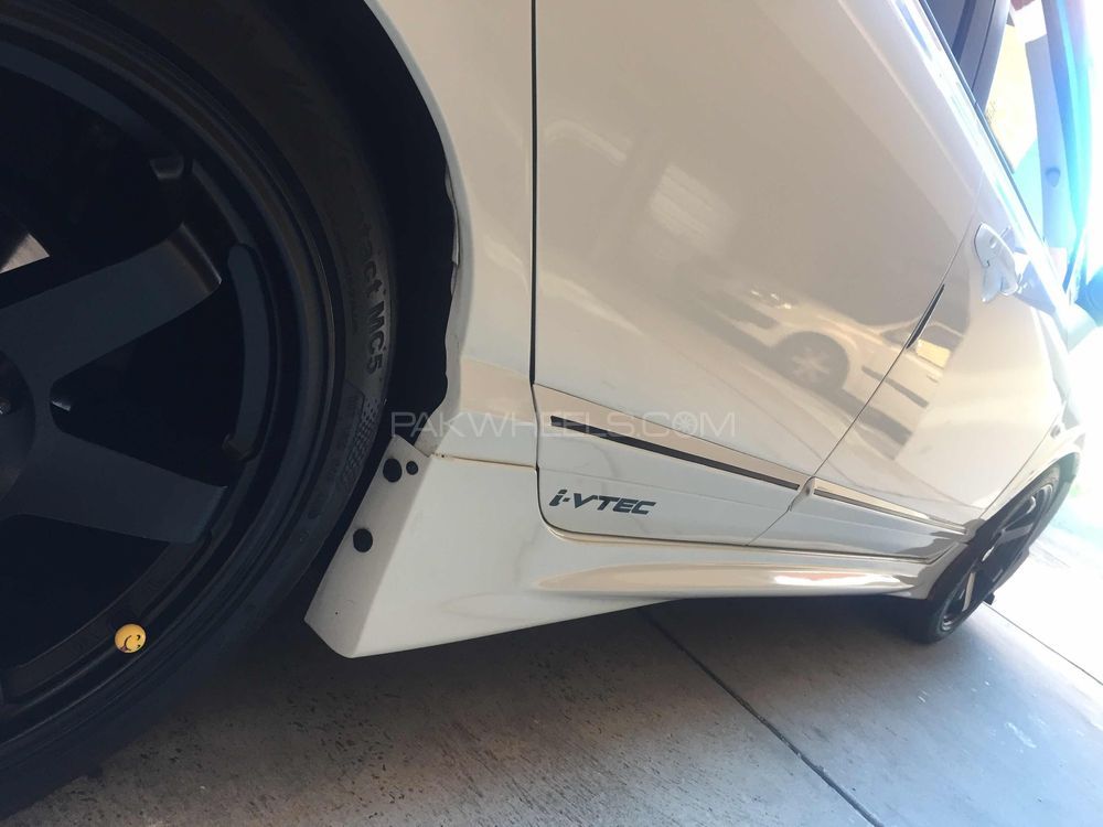 Honda Civic - 2010  Honda Civic - 2010  Image-11