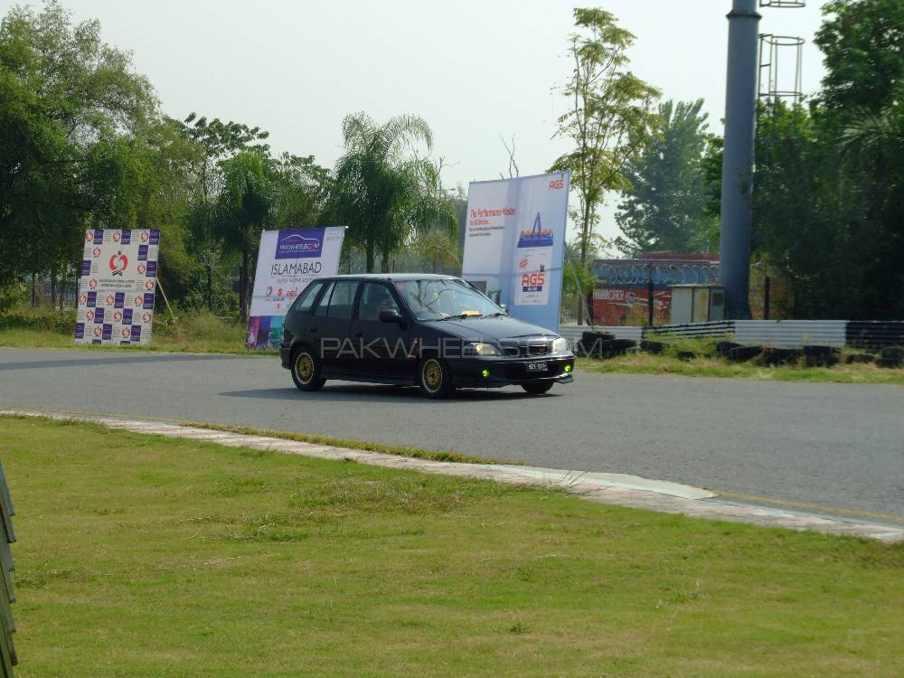 Suzuki cultus 2000