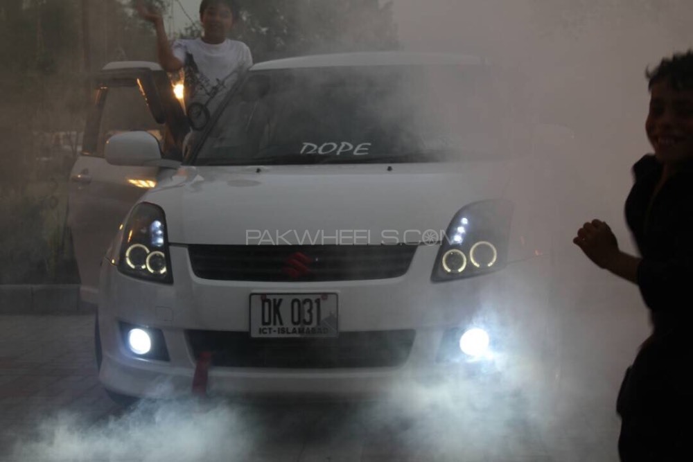 Suzuki Swift - 2015  Suzuki Swift - 2015  Image-3