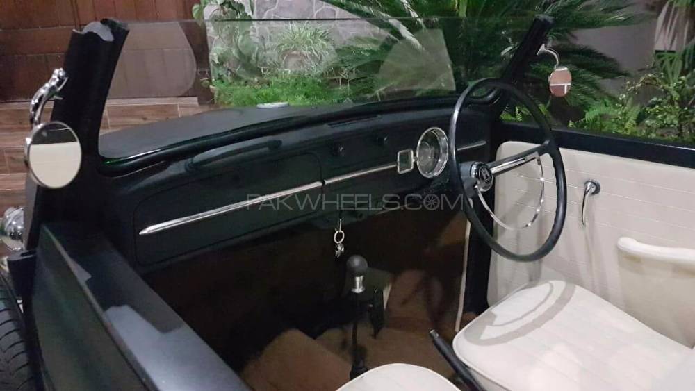 Volkswagen Beetle - 1965  Volkswagen Beetle - 1965  Image-3