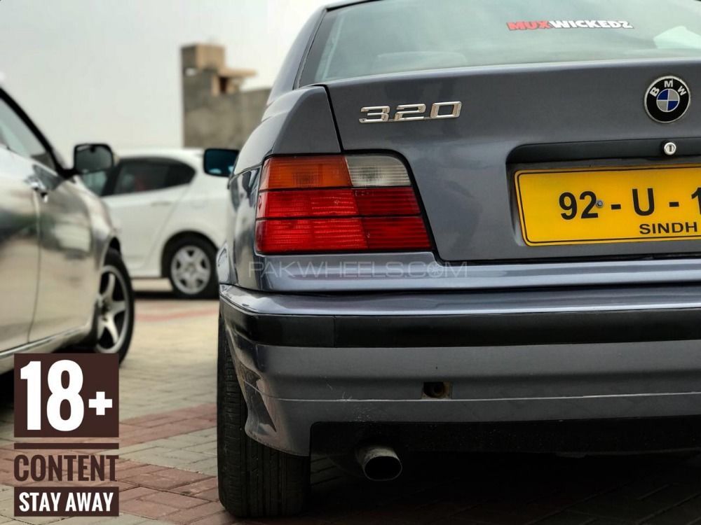 BMW 3 Series - 1992  BMW 3 Series - 1992  Image-2