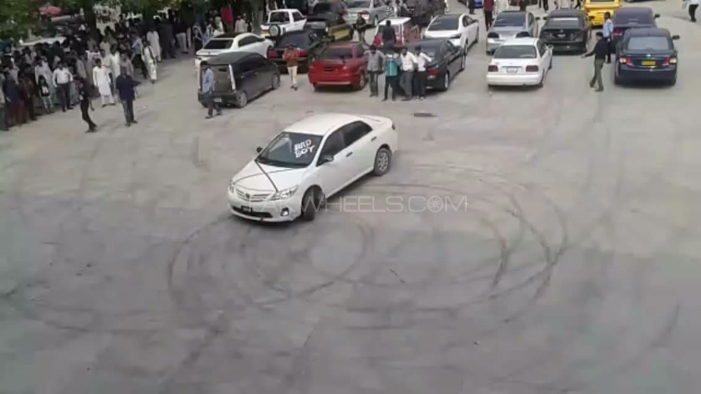 Toyota Corolla - 2012  Toyota Corolla - 2012  Image-3