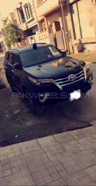 Toyota Fortuner - 2017  Image-1