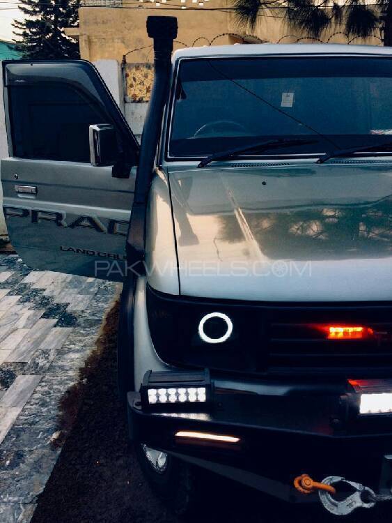 Toyota Land Cruiser - 1991 (MONSTER) Toyota Land Cruiser - 1991 (MONSTER) Image-8