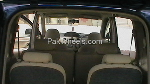 Toyota Sienta - 2007