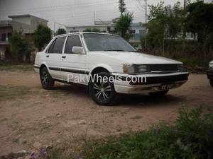 Toyota Corolla - 1986