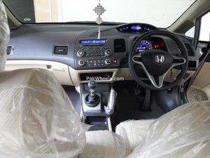 Honda Civic - 2010