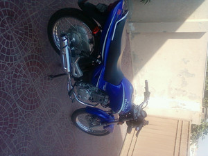 راوی Piaggio Storm 125 - 2011
