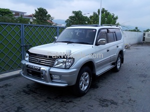 Toyota Land Cruiser - 2001