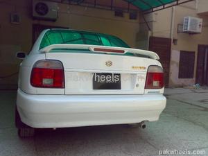 سوزوکی بالینو - 2005