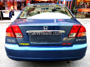 Honda Civic - 2005